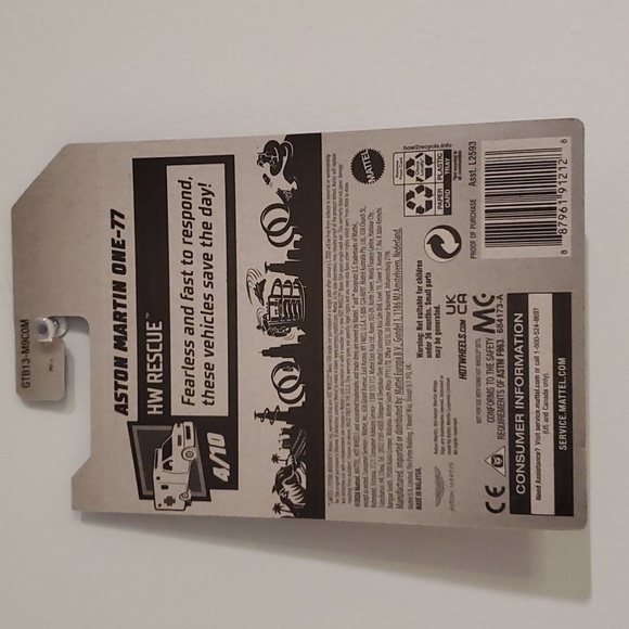 Aston Martin One-77 Yellow Hot Wheels Rescue Series 4/10 FACTORY SEALED - Picture 6 of 7